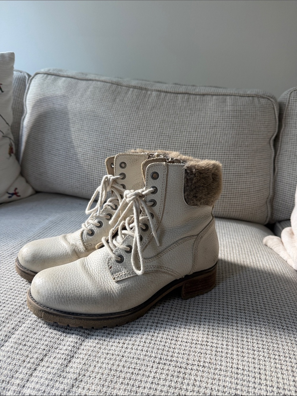 Cream Lace-Up Faux Fur Collar Ankle Boots